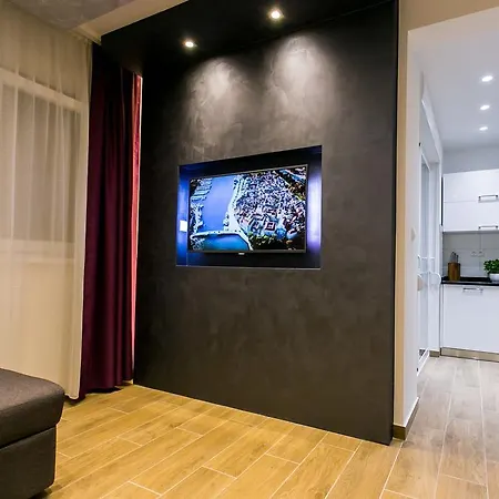 Storm Apartment